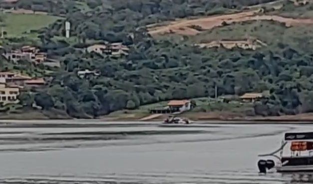 Helicóptero cai e deixa quatro pessoas feridas em Capitólio, nesta terça-feira