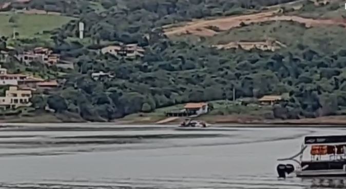 Helicóptero cai e deixa quatro pessoas feridas em Capitólio, nesta terça-feira
