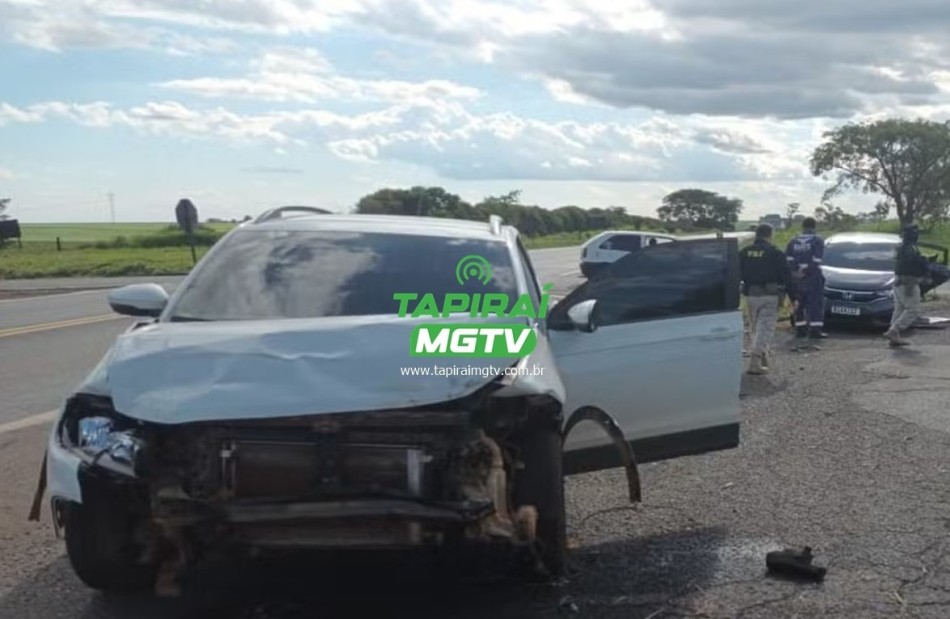 Duas idosas morrem e uma gestante fica ferida após acidente entre carros na BR-262