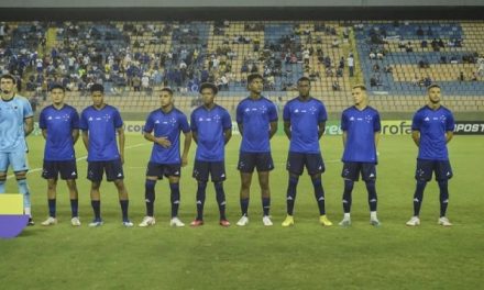 Cruzeiro enfrenta o Flamengo para voltar à final da Copinha após 17 anos