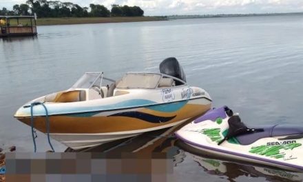 Adolescente e adulto morrem após batida entre lancha e jet ski em MG