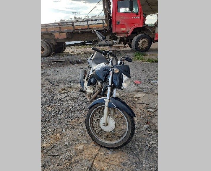 Jovem fica ferida após sofrer queda de moto na MG-050 em Formiga