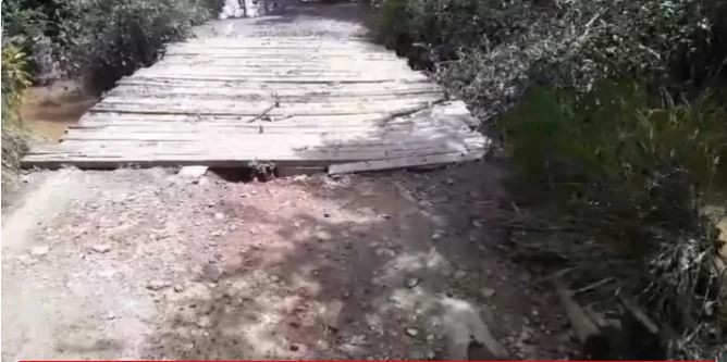 Moradores pedem construção de ponte em Itapecerica prometida há sete anos
