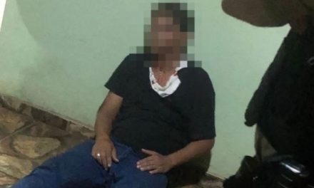 Homem manda ‘nudes’ para outra na casa da namorada e apanha de populares em Divinópolis