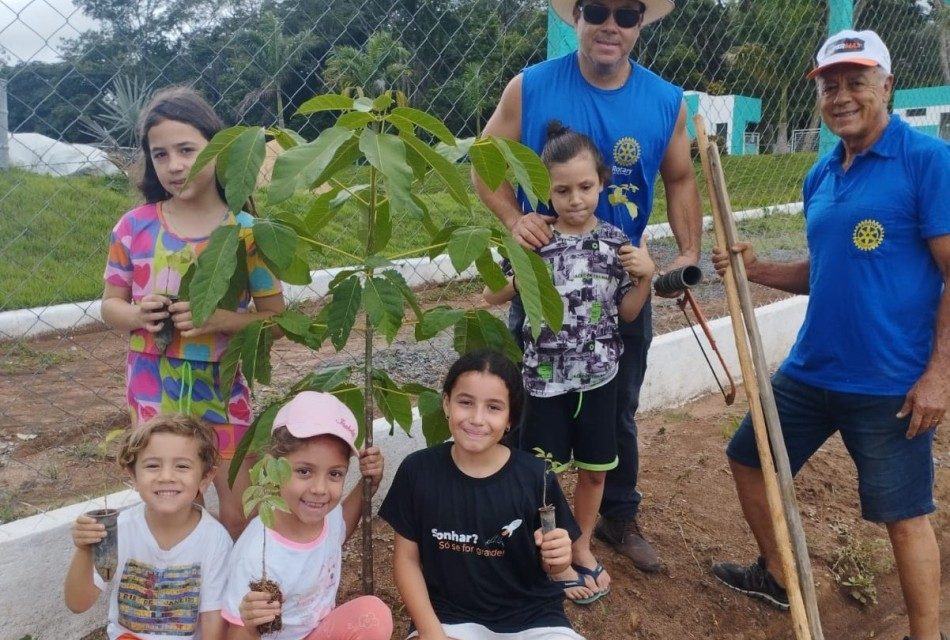 Rotary Kids de Formiga realiza projeto ambiental