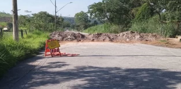 Com obras da Magalhães Pinto paradas e atrasadas, Prefeitura de Divinópolis rescinde contrato com construtora