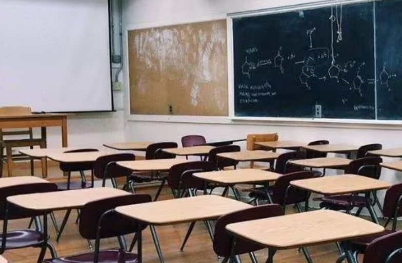 Governo de Minas divulga lista de convocados para atuar nas escolas públicas