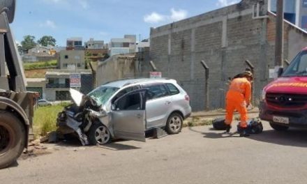 Homem morre em acidente em Lavras