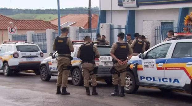Policial é preso suspeito de invadir quartel da PM e furtar armamento em MG