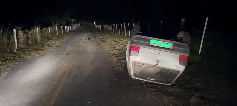 Mulher morre e filha de 6 anos fica ferida em acidente entre Capitólio e Guapé