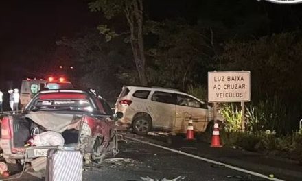 Acidente deixa dois idosos mortos e sete pessoas feridas na região Central de MG