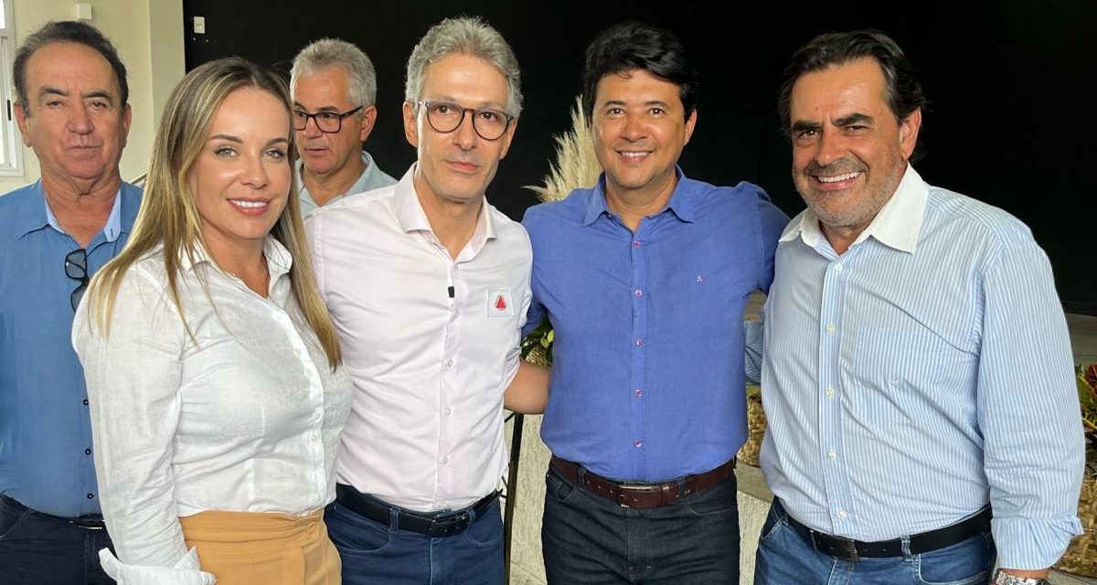 Governador Zema se reúne com lideranças em Itaguara; prefeito de Formiga, Eugênio e vice Adriana participaram do evento