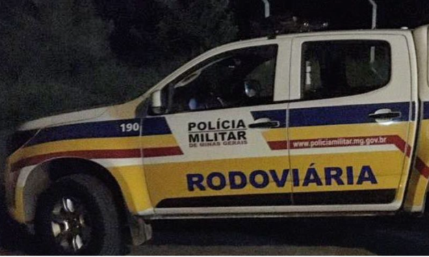 Polícia apreende drogas em veículo na BR-494 em Divinópolis