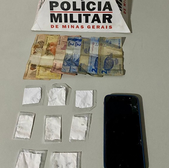 Dois são presos com drogas no bairro Cidade Nova, em Formiga