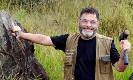 Unifor-MG: Laboratório de Mineralogia coleta mais de 150 kg de material para pesquisa e exposição