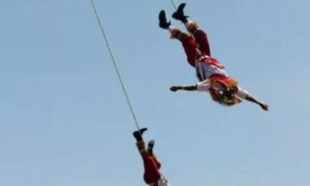 Idosa de 60 anos morre após corda de bungee jumping se soltar