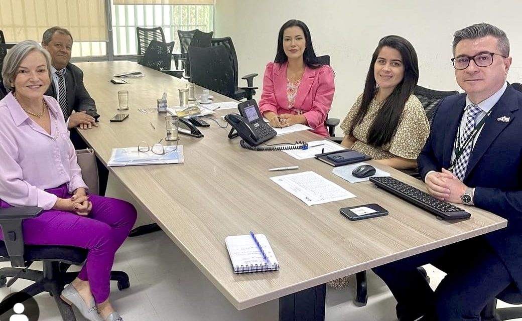 Visita à Brasília resulta em melhorias e avanços para a Santa Casa de Formiga
