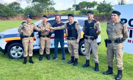 Deputado federal Eros Biondini entrega viatura à Policia Militar adquirida por meio de emenda parlamentar