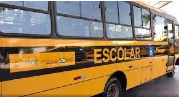 Monitor de ônibus é preso por abusar sexualmente de seis alunas no interior de Minas