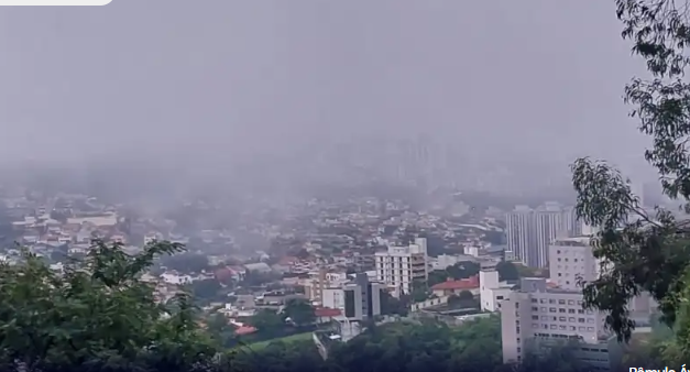 Belo Horizonte tem madrugada de chuva em todas as regionais