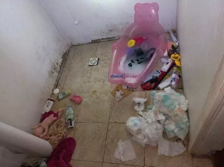 Mãe é presa por abandono após sair para se prostituir