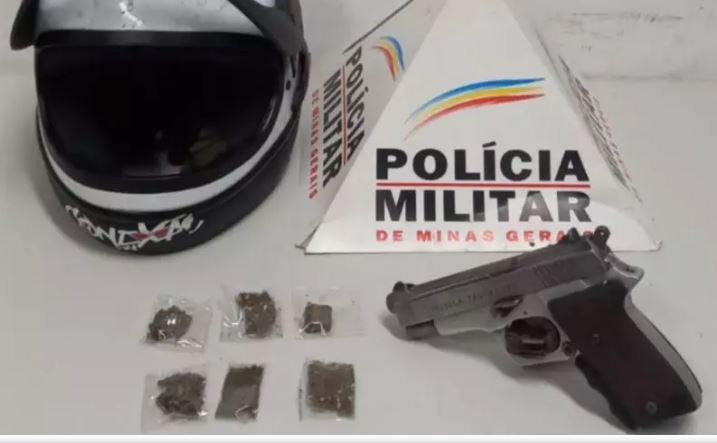 Homem é preso com drogas escondidas dentro de capacete em Nova Serrana
