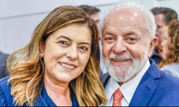 Lula anuncia UBS, escola integrada e centro de especialidades para Divinópolis