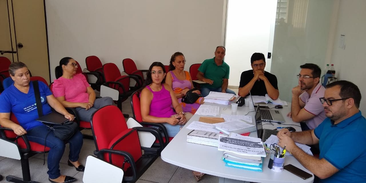 Realizada reunião com membros do Conselho Municipal de Educação