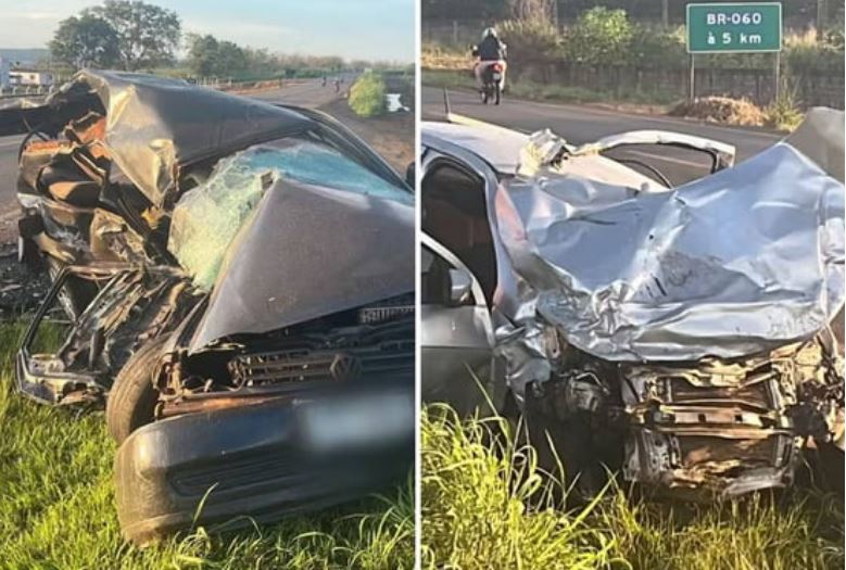Acidente grave entre dois carros deixa oito mortos em Goiás