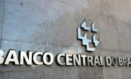 Banco Central lança moeda de R$ 5 para comemorar os 200 anos da primeira Constituição