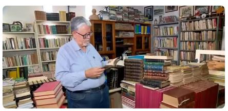Advogado distribui acervo com 20 mil livros para bibliotecas públicas em MG