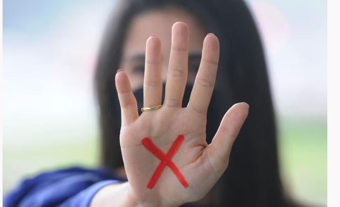 Homem se revolta com cobrança de pensão, tenta matar a ex e agride duas mulheres em MG