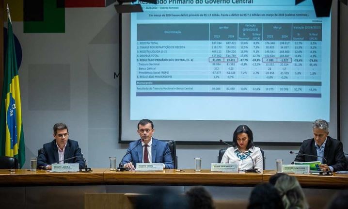 Déficit na conta do governo federal foi de R$ 1,5 bilhão em março