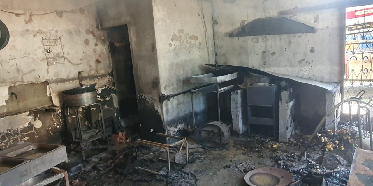 Incêndio é registrado em residência/fábrica em Lagoa da Prata