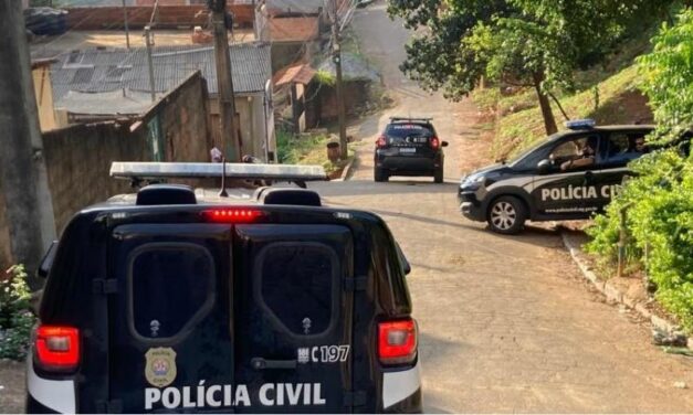 Jovem é presa suspeita de assalto violento contra loja de celulares