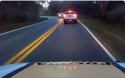 Motorista bêbado é flagrado por policiais na MG-173 em Paraisópolis