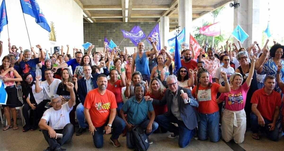 BH e Região: escolas estaduais farão paralisação nesta terça-feira