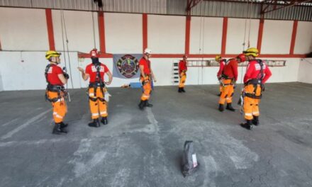 10º Batalhão de Bombeiros de Divinópolis realiza workshop de salvamento em altura