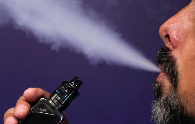 Anvisa avalia proibição de cigarros eletrônicos