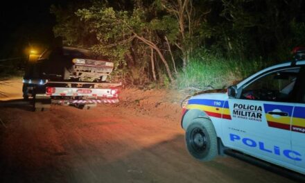 Veículo furtado é localizado na zona rural de Lagoa da Prata