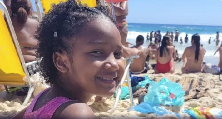 Corpo de menina de 11 anos que estava desaparecida é encontrado em lixeira