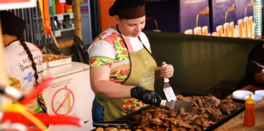 Com Roberta Miranda, e Clayton e Romário, Festival de Gastronomia de Itapecerica começa nesta quinta