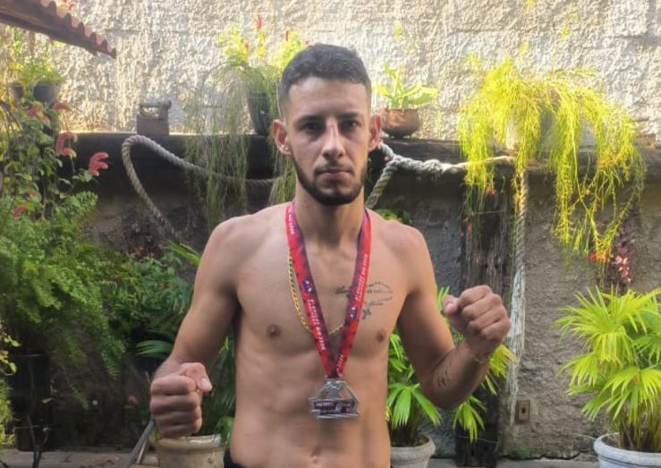 Atleta de Formiga conquista 2ª colocação em campeonato de muay thai em BH