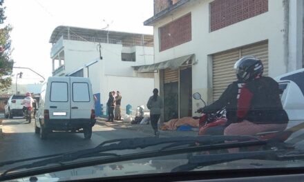 Amigos procuram por família de ‘artista de rua’ falecido em Formiga