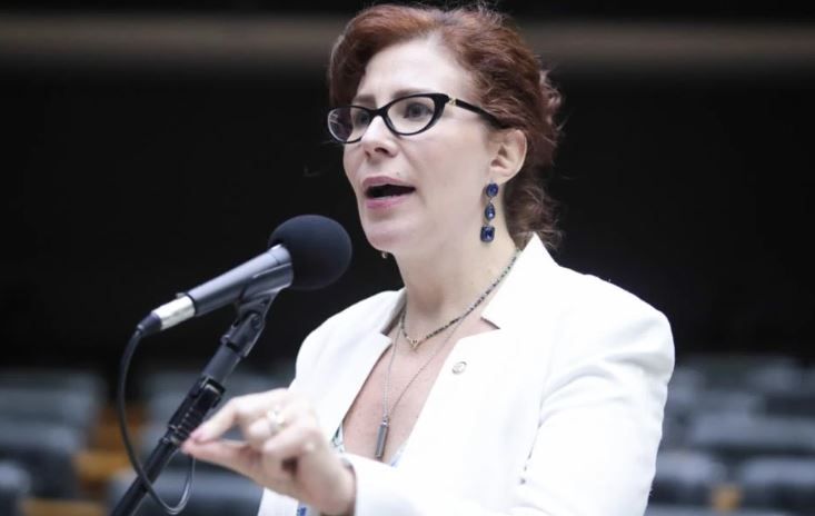 Um terço dos parlamentares que assinam o PL do aborto são mulheres; veja lista