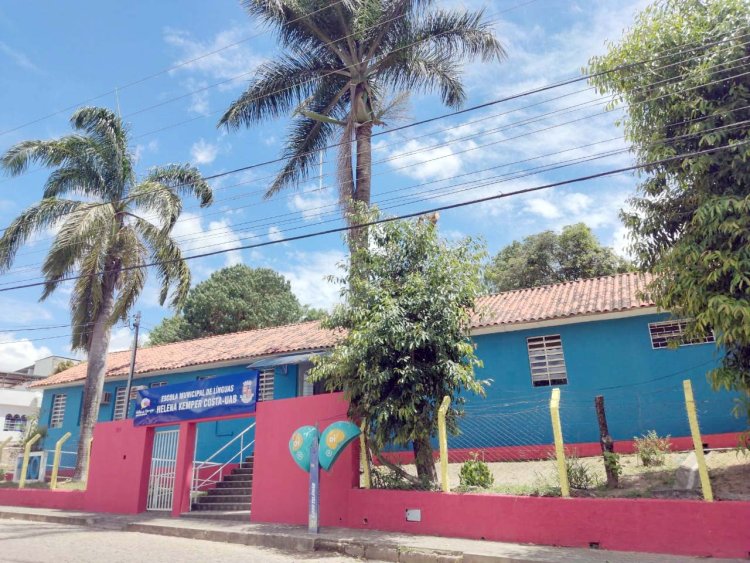 Escola Helena Kemper está com inscrições abertas para inglês e espanhol