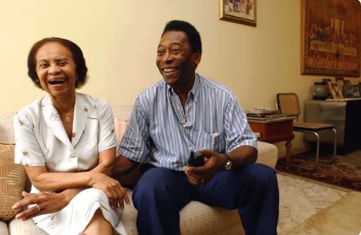 Celeste Arantes, a mãe de Pelé, morre aos 101 anos