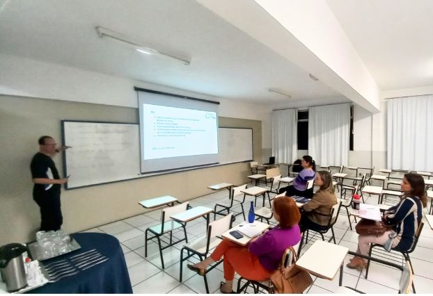Professores do Unifor-MG participam de capacitação para o uso da metodologia ativa PBL