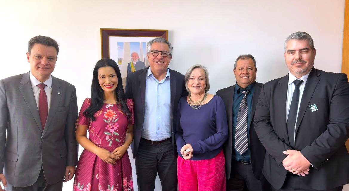 Administração da Santa Casa de Formiga busca recursos e apoio em Brasília