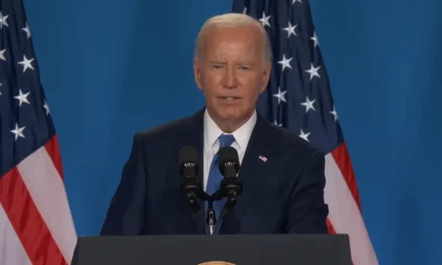 Biden desiste da candidatura a presidente dos EUA e anuncia apoio a Kamala Harris